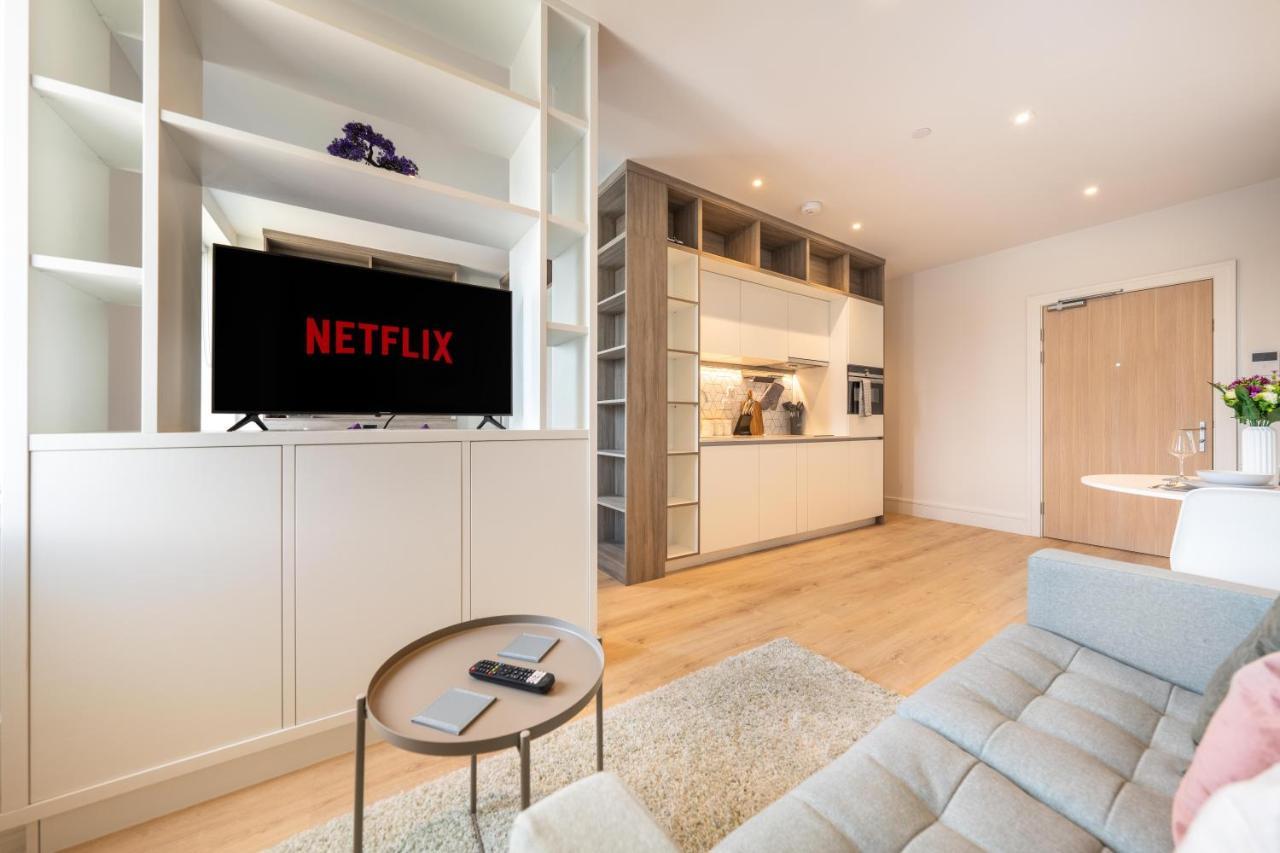 Cozy Apartments - Free Wifi And Parking Onsite Feltham Exterior foto